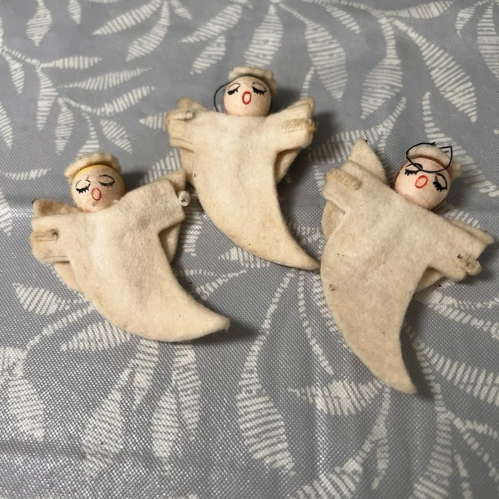 3‎ Vtg Christmas ANGEL Ornaments Spun Cotton~Felt~Chenille Pipe Cleaners